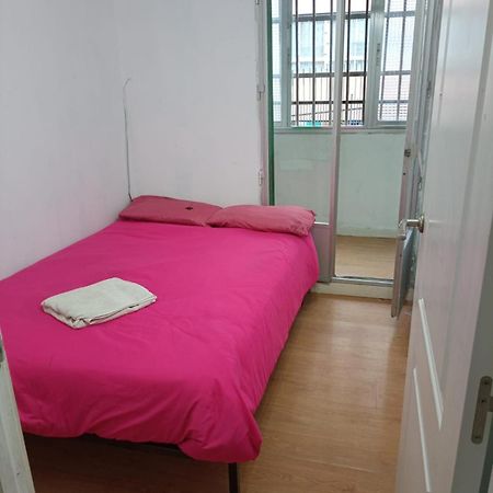 Apartamento 3 Dormitorios En Sanchez Preciados Madrid Exterior photo